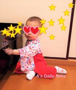お正月の赤ちゃんの服装ベビー和服袴ロンパース Japanese baby's kimono outfit new year